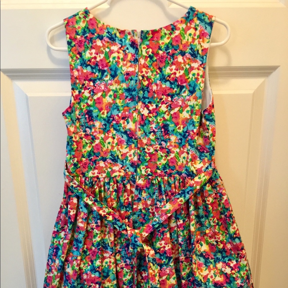 Fun dress for Spring - Picture 3 of 4